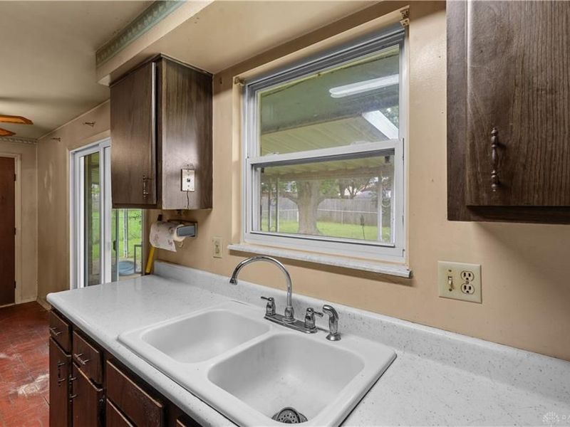 7161 Saffron Drive, Huber Heights, OH 45424 Photo 17