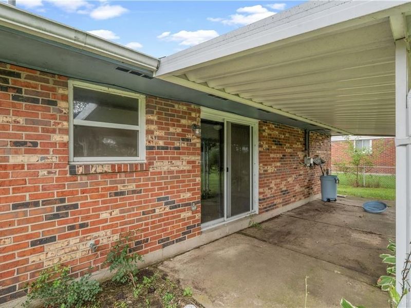 7161 Saffron Drive, Huber Heights, OH 45424 Photo 6