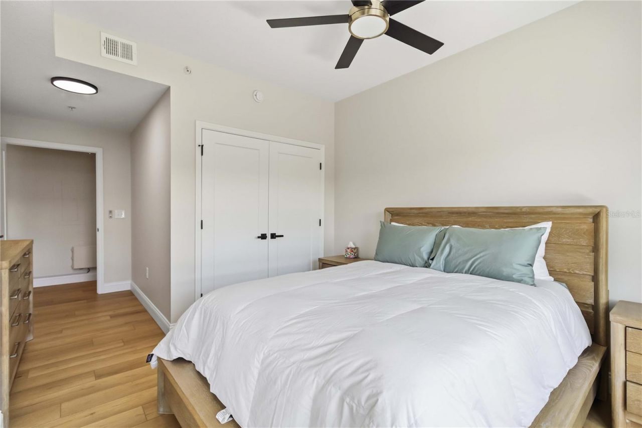 750 N Tamiami Trail , Unit 312, Sarasota, FL 34236 Photo