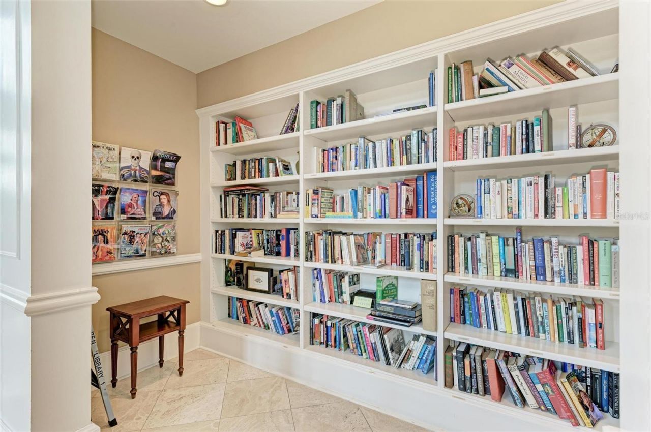 750 N Tamiami Trail , Unit 312, Sarasota, FL 34236 Photo