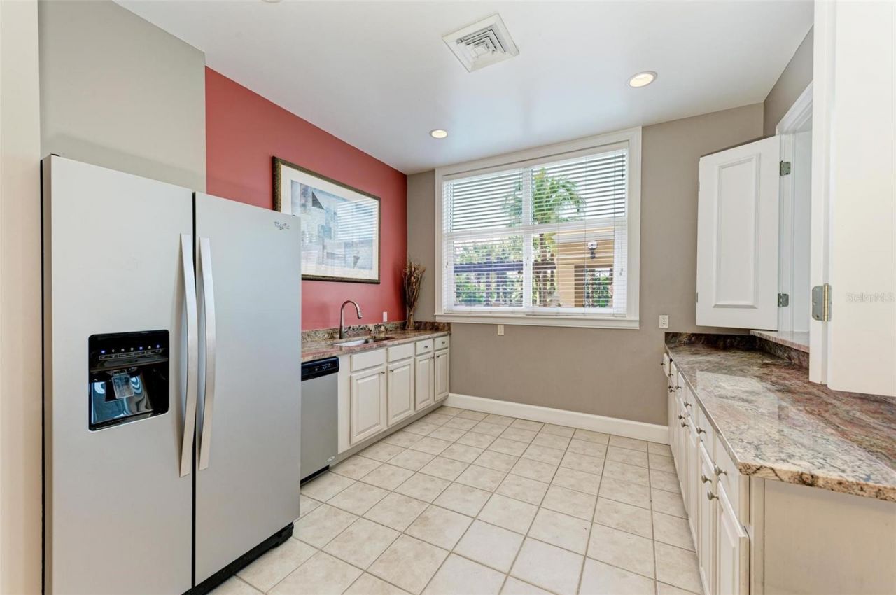 750 N Tamiami Trail , Unit 312, Sarasota, FL 34236 Photo