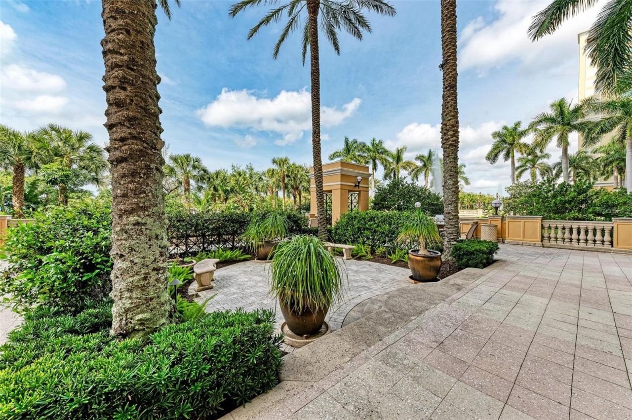 750 N Tamiami Trail , Unit 312, Sarasota, FL 34236 Photo