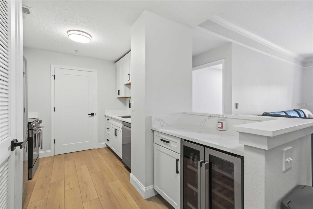 750 N Tamiami Trail , Unit 312, Sarasota, FL 34236 Photo