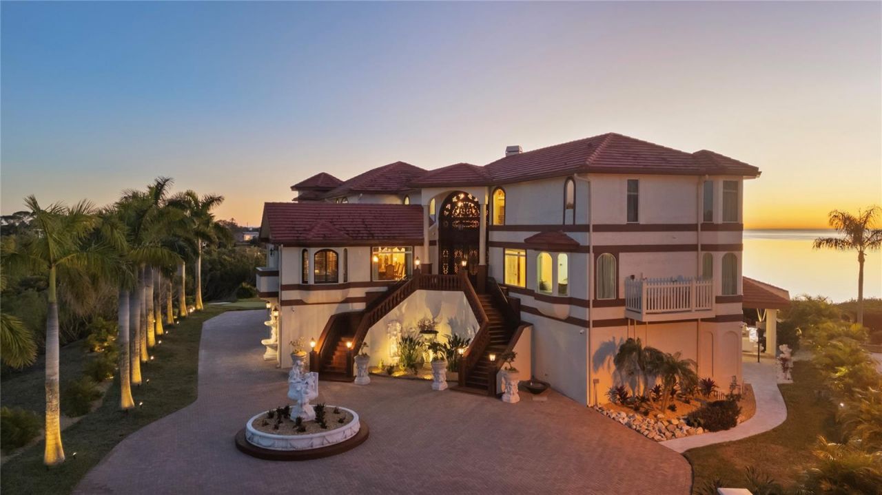 2115 Alexis Court, Tarpon Springs, FL 34689 Photo