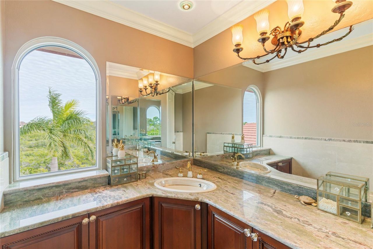 2115 Alexis Court, Tarpon Springs, FL 34689 Photo