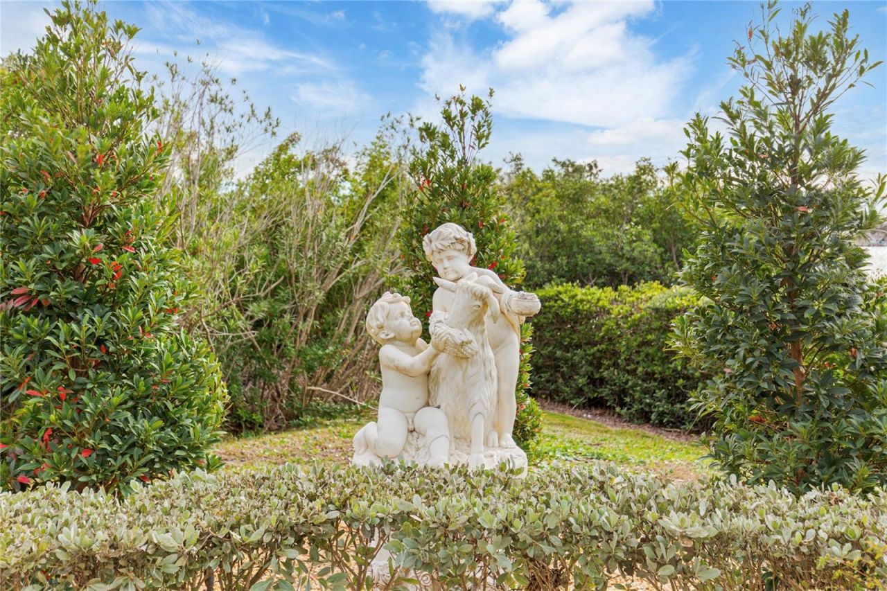 2115 Alexis Court, Tarpon Springs, FL 34689 Photo