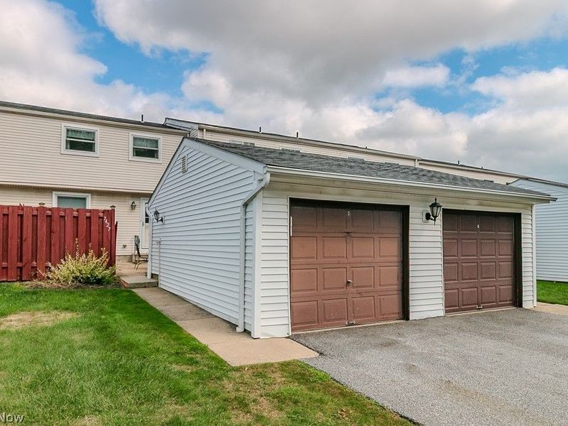 7427 Noble Court, Mentor, OH 44060 Photo 2