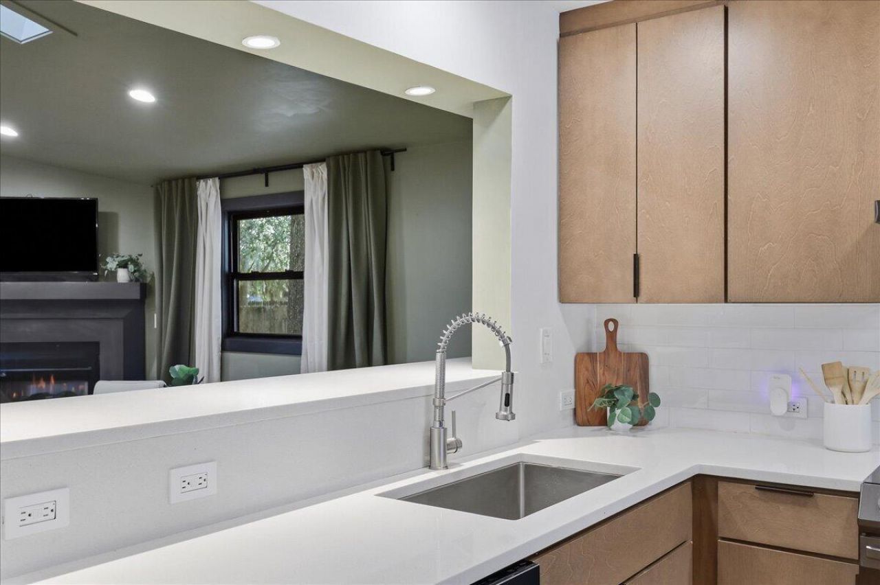 1203 Valley Drive Photo 18