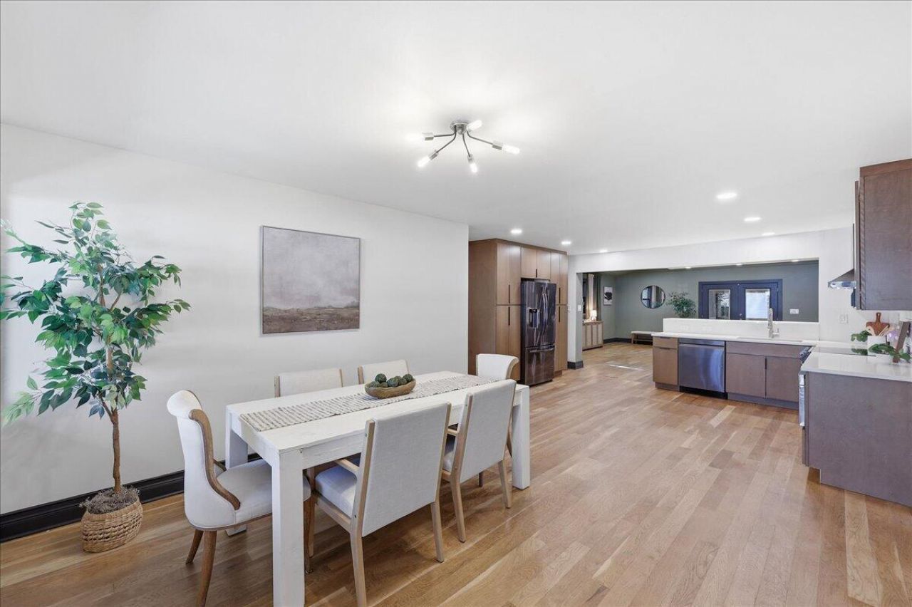 1203 Valley Drive Photo 21