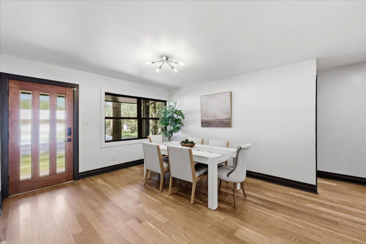 1203 Valley Drive Photo 23