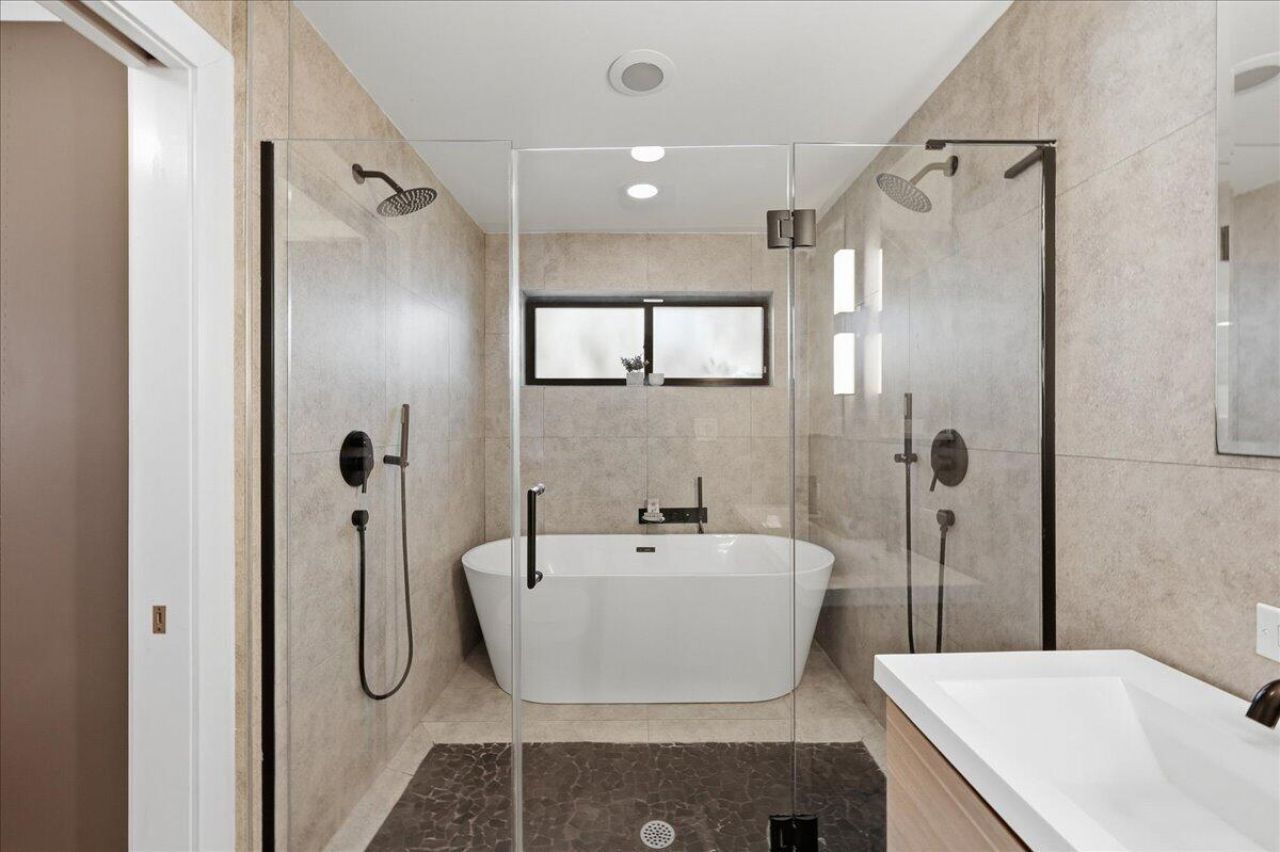 1203 Valley Drive Photo 43
