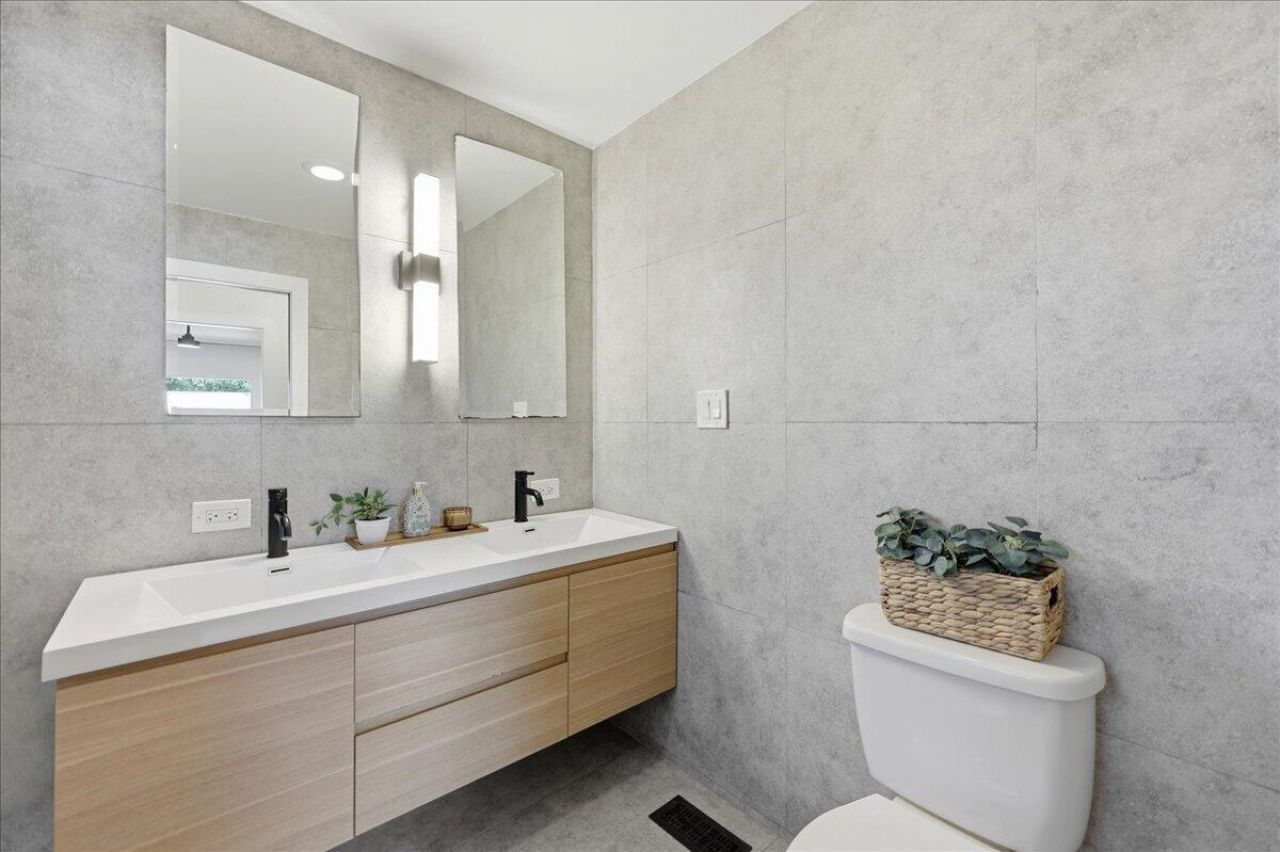 1203 Valley Drive Photo 44