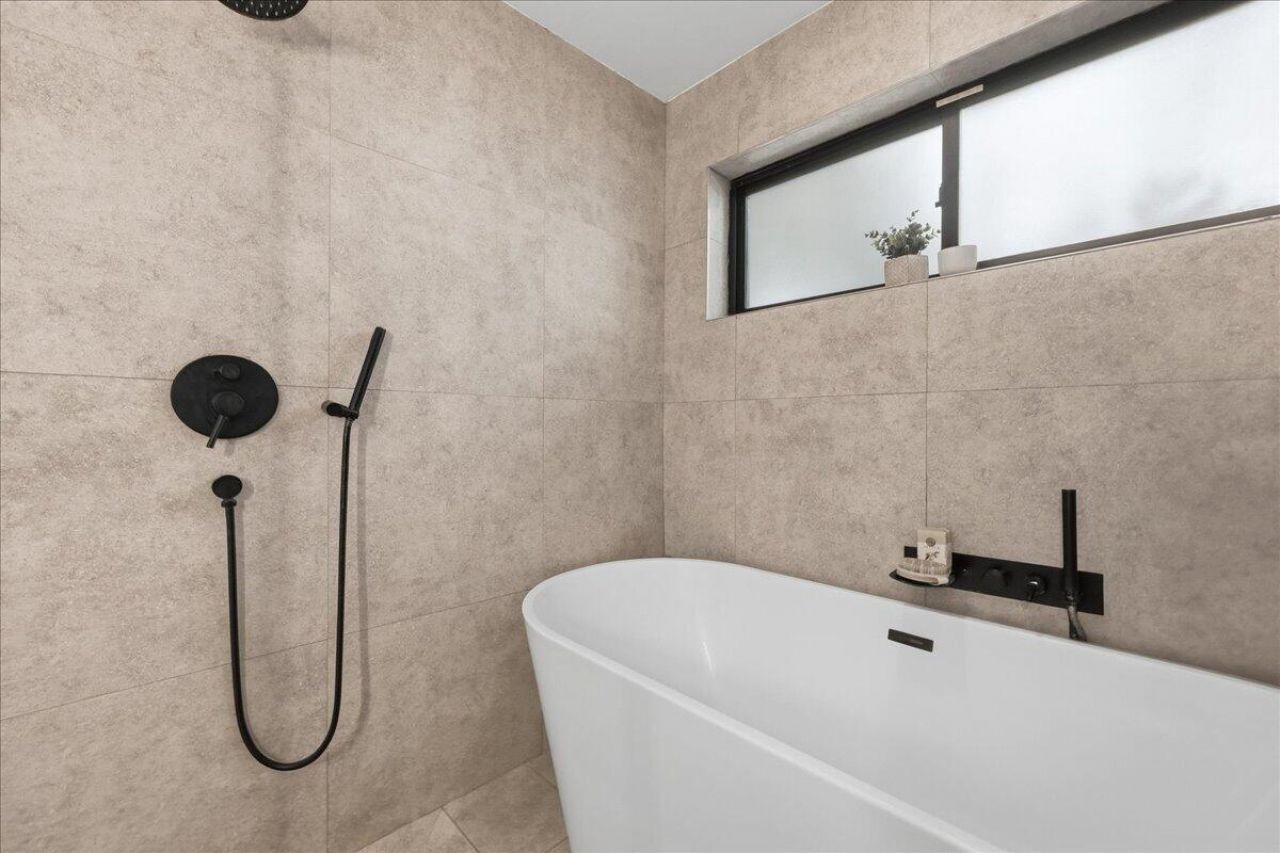 1203 Valley Drive Photo 46