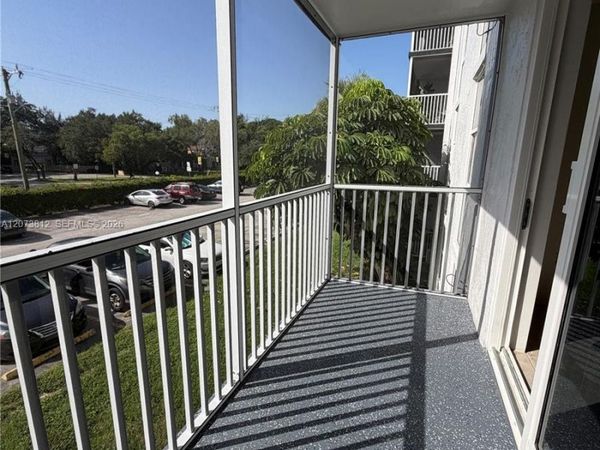 16851 NE 23rd Ave, Unit B214, North Miami Beach, FL 33160