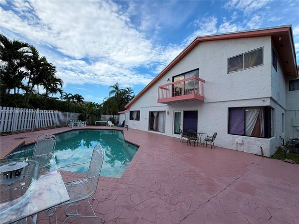 633 NE 204th Ln , Unit 633, Miami, FL 33179