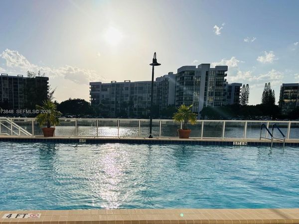 3000 S Ocean Dr , Unit 1218, Hollywood, FL 33019