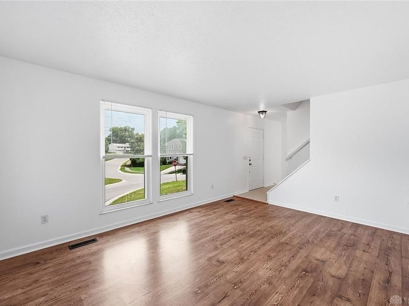8128 Rollingwood Way, West Chester, OH 45069 Photo 6