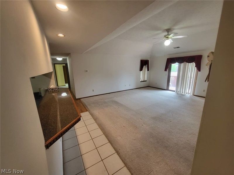 8671 Scenicview Drive, Unit 205, Broadview Heights, OH 44147 Photo 2