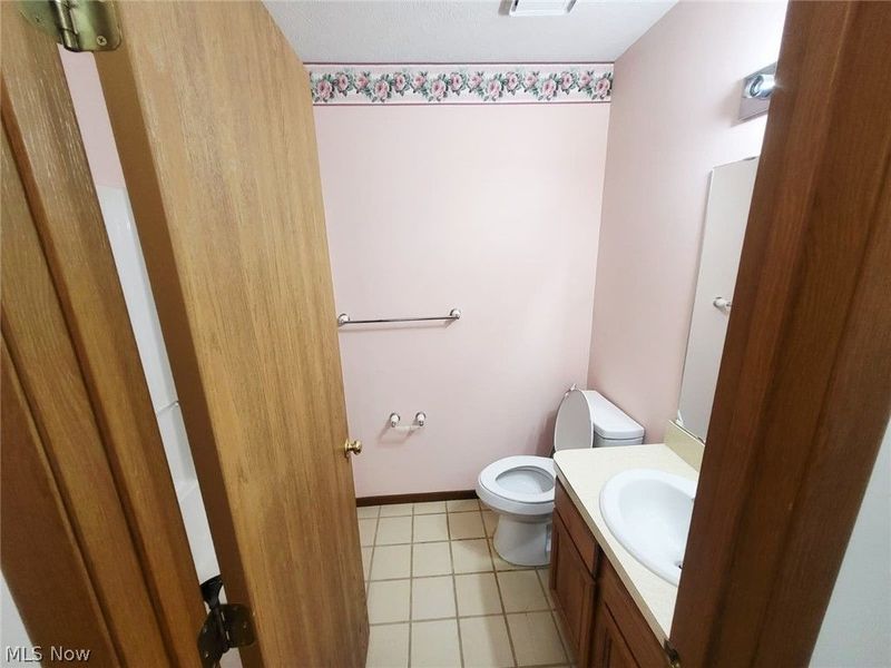 8671 Scenicview Drive, Unit 205, Broadview Heights, OH 44147 Photo 8