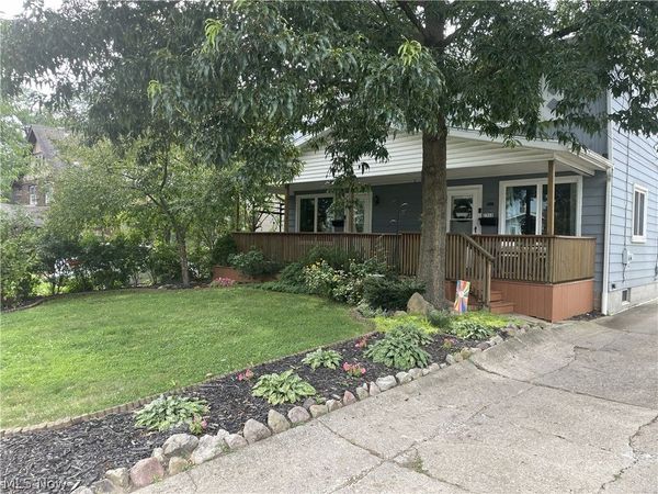 2562 3rd Street , Cuyahoga Falls, OH 44221