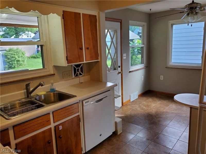 2562 3rd Street, Cuyahoga Falls, OH 44221 Photo 7
