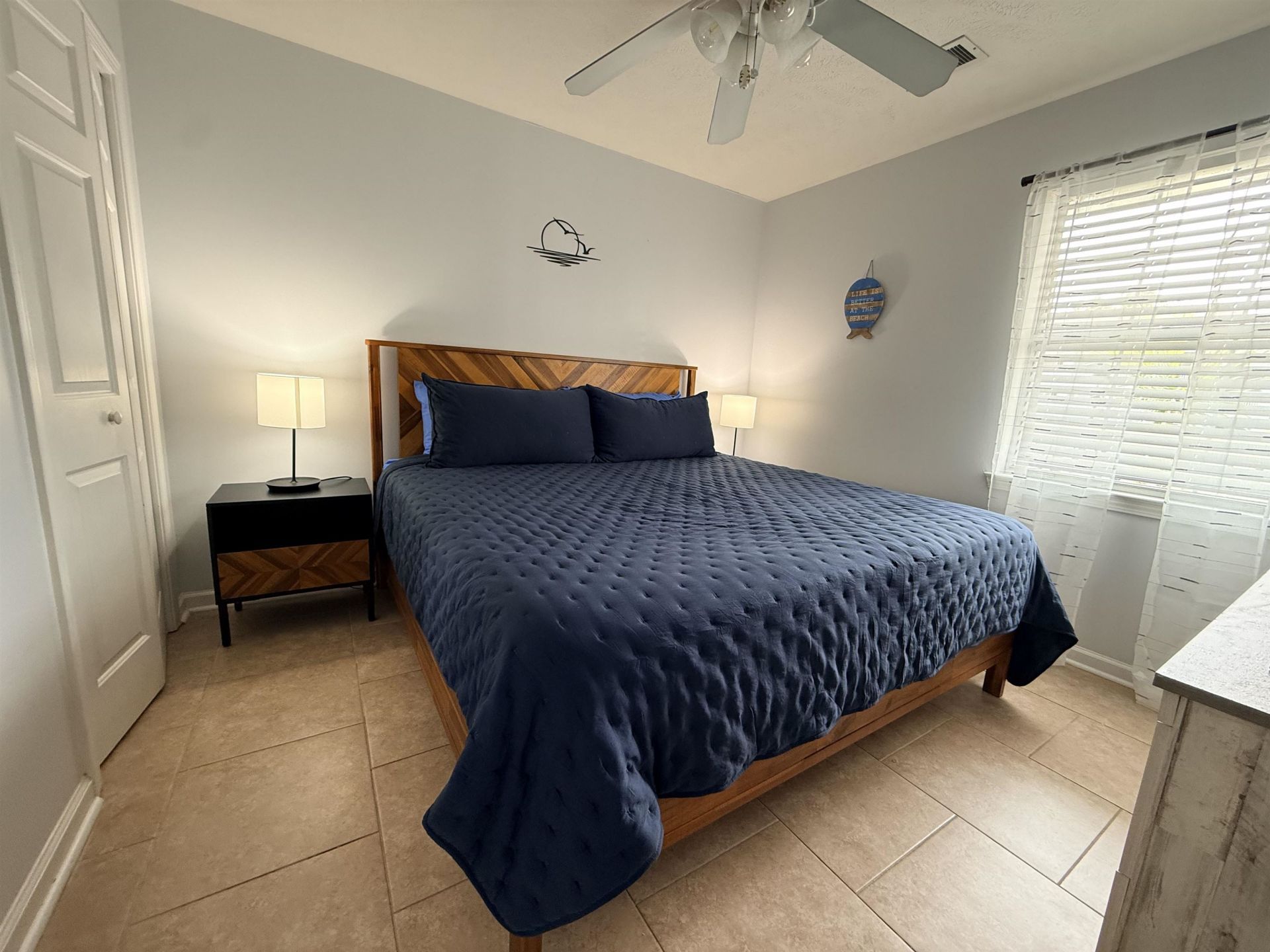 564 White River Dr. Photo 5