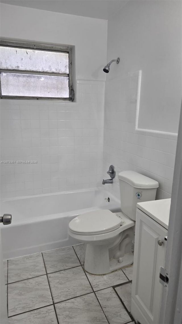 1345 NW 28th St , Unit 1, Miami, FL 33142 Photo