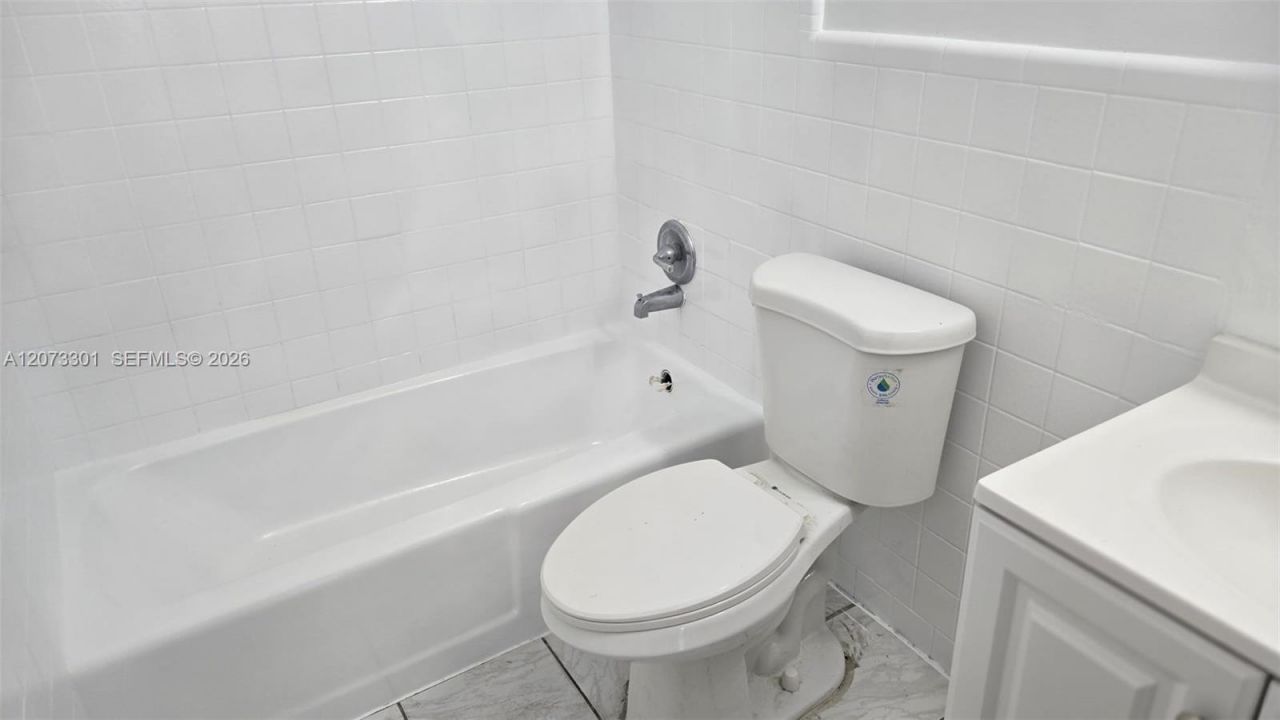 1345 NW 28th St , Unit 1, Miami, FL 33142 Photo