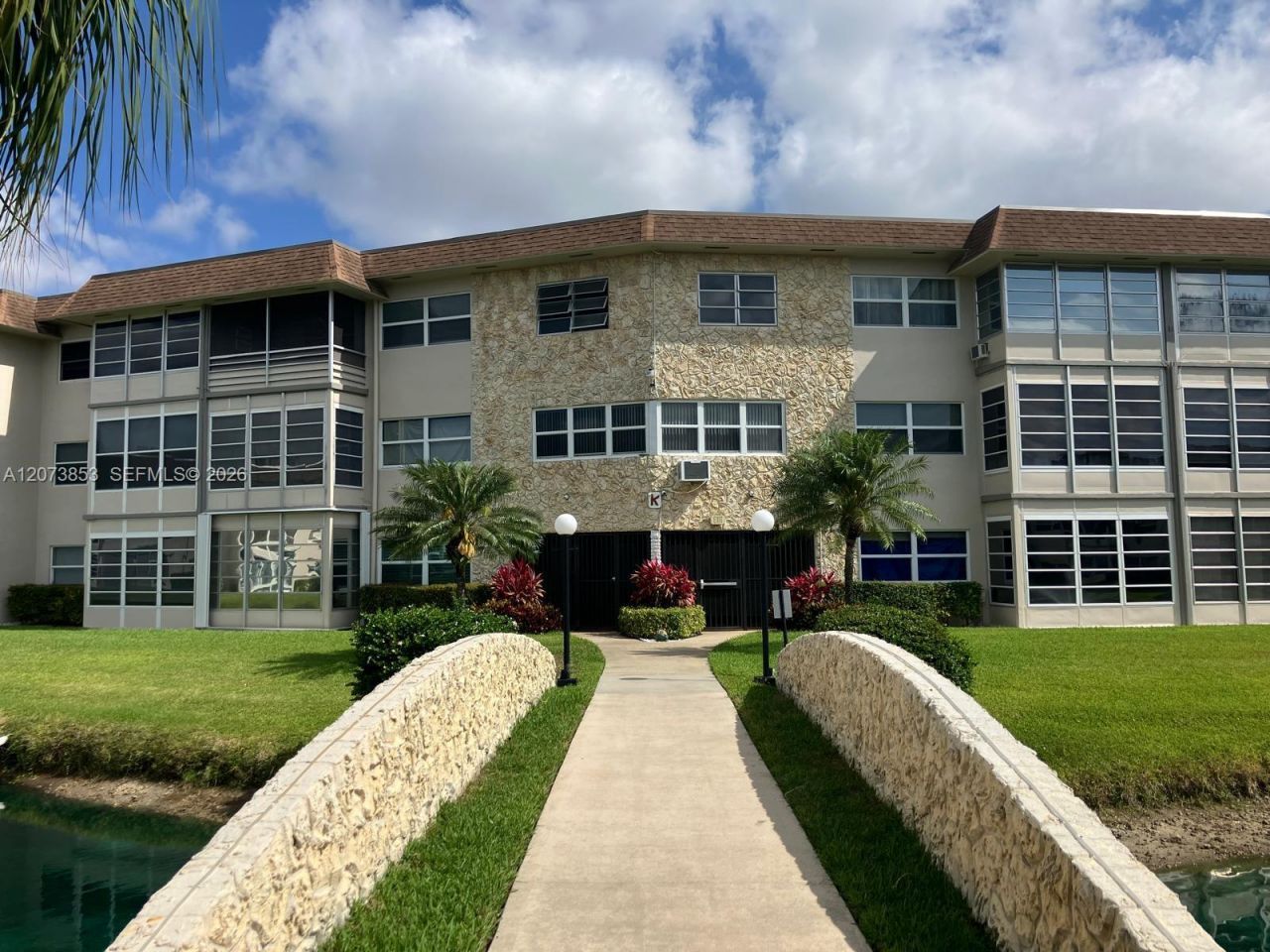 4800 NW 35th St , Unit 607, Lauderdale Lakes, FL 33319 Photo