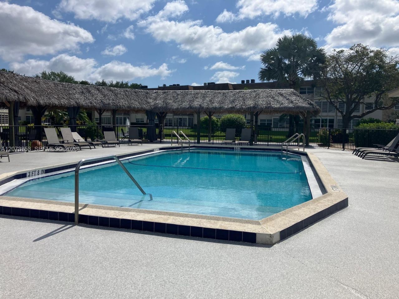 4800 NW 35th St , Unit 607, Lauderdale Lakes, FL 33319 Photo