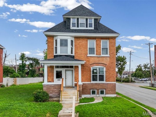 736 Aubert Avenue, St Louis, MO 63108