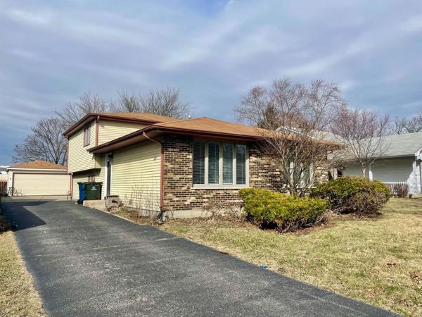 355 Pearson Circle , Naperville, IL 60563