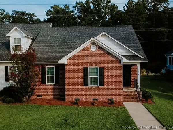 674 W Amberdale Circle, Lumberton, NC 28358