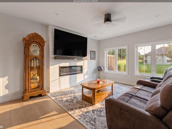 107 Stonebrook Court, Clear Lake, IA 50428