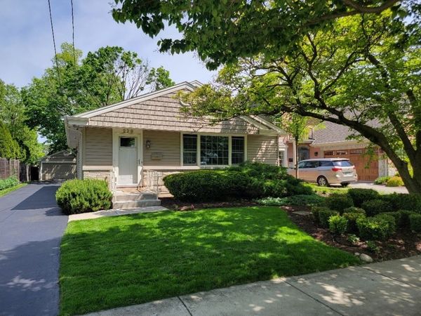 229 Fuller Road , Hinsdale, IL 60521