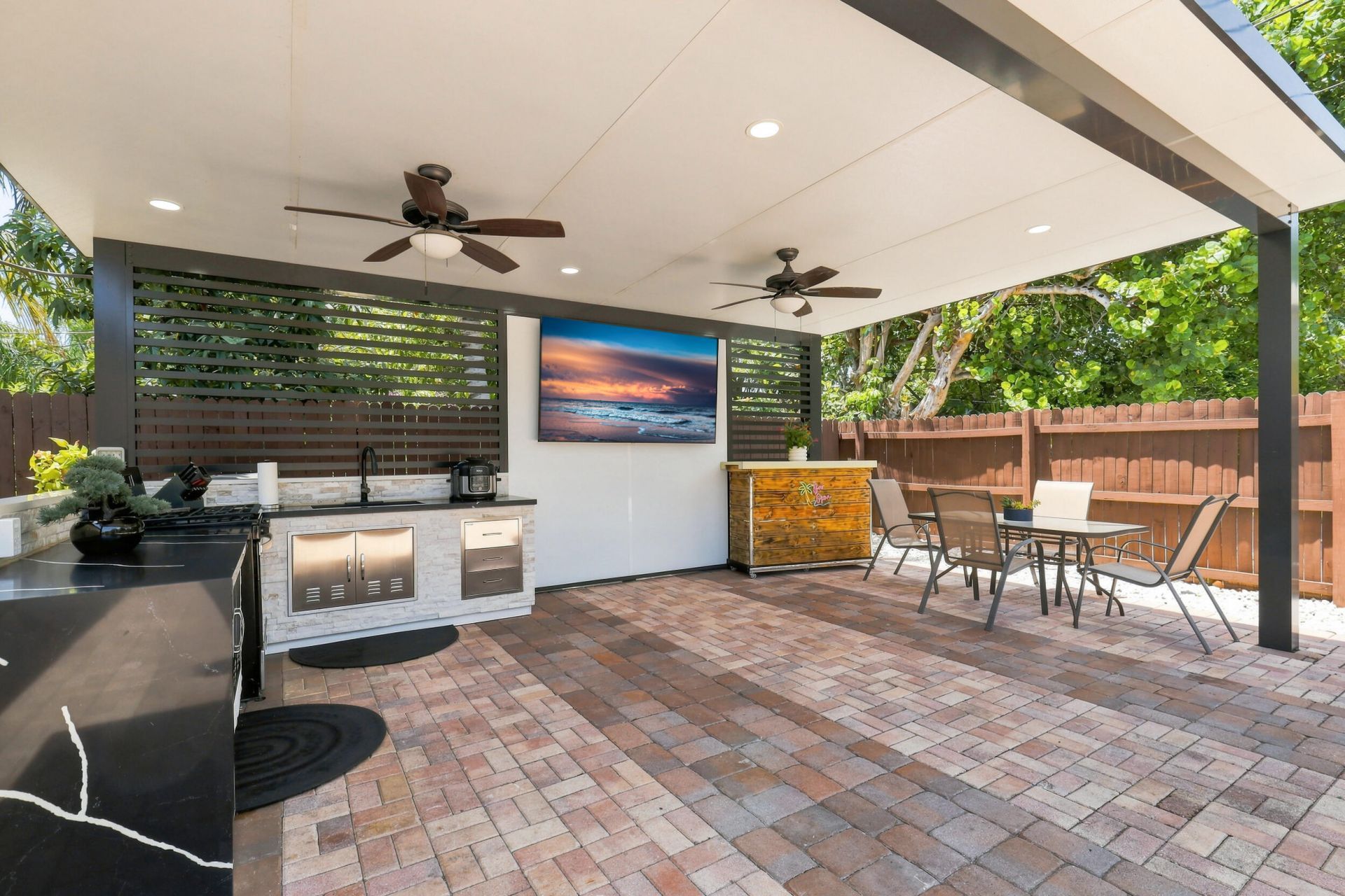 901 S M Street, Lake Worth Beach, FL 33460 Photo