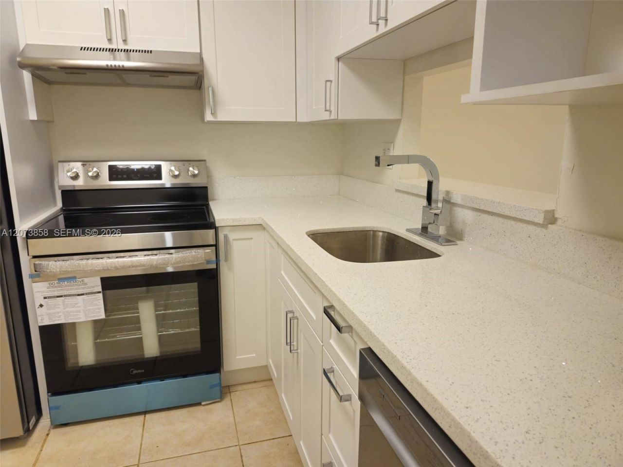 4800 NW 35th St , Unit 607, Lauderdale Lakes, FL 33319 Photo