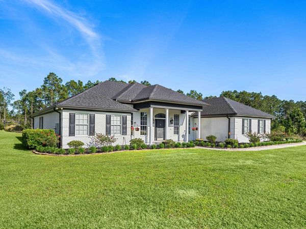 492 E Club House Drive, Freeport, FL 32439