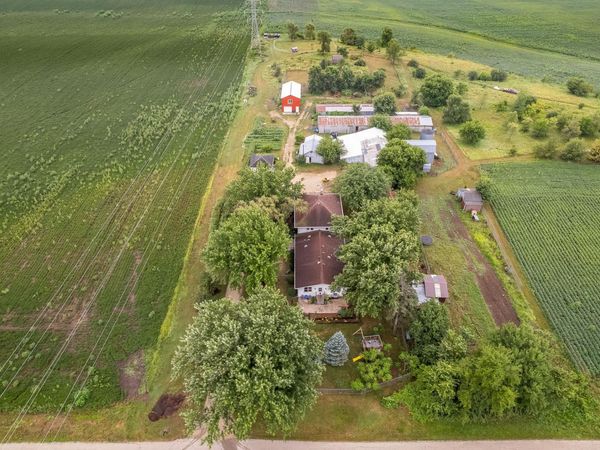 1516 E Philhower Road, Beloit, WI 53511