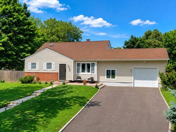 23 Riviera Drive, Smithtown, NY 11787