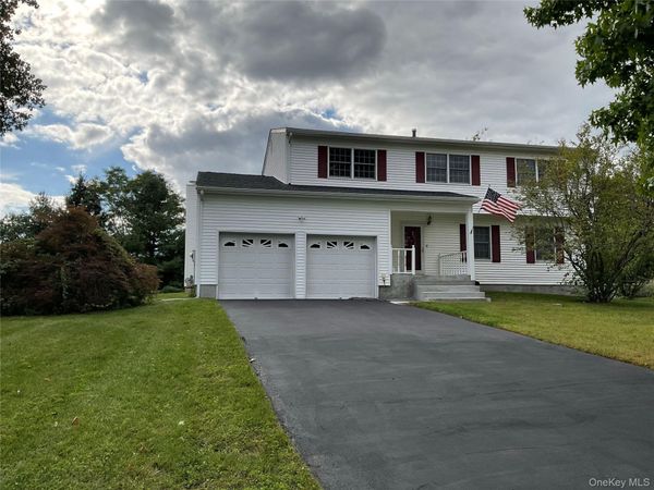 207 Butter Hill Drive, New Windsor, NY 12553