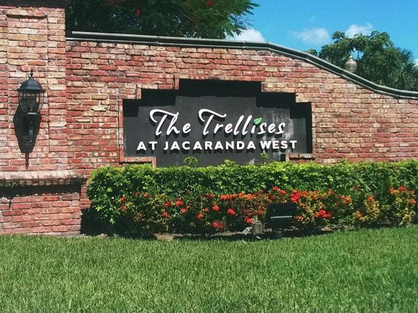 9727 N New River Canal Road, Unit 629, Plantation, FL 33324