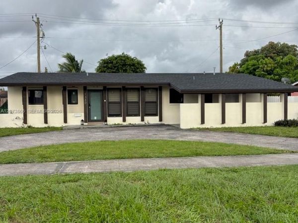 1330 NW 175th St , Miami Gardens, FL 33169
