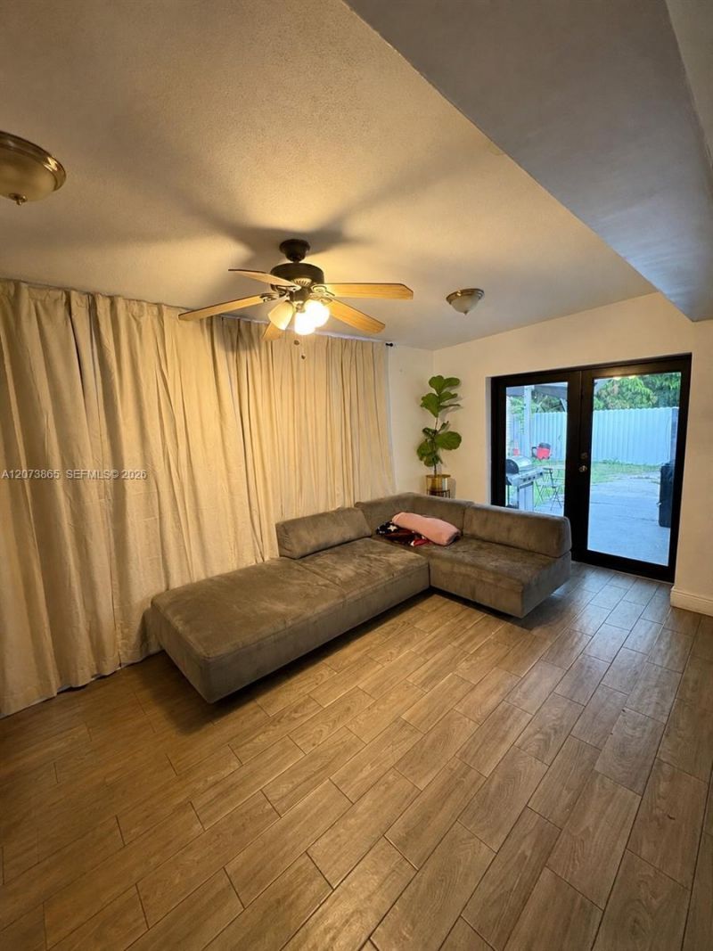 1330 NW 175th St , Miami Gardens, FL 33169 Photo