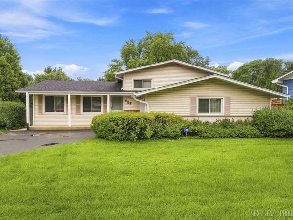 627 Maple Avenue, Lisle, IL 60532