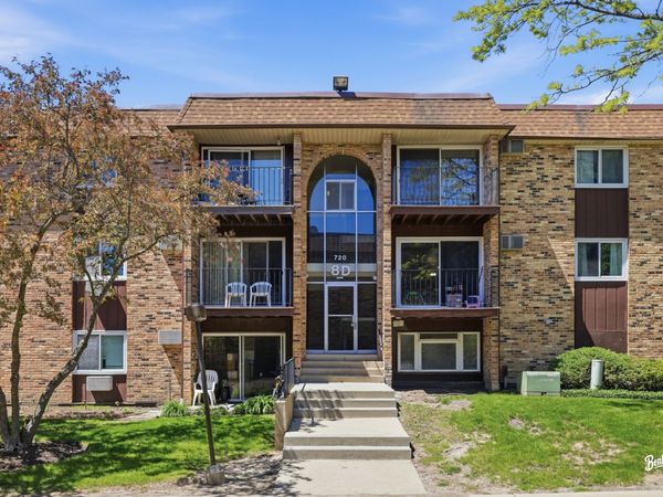720 Hill Drive , Unit 8-302, Hoffman Estates, IL 60169
