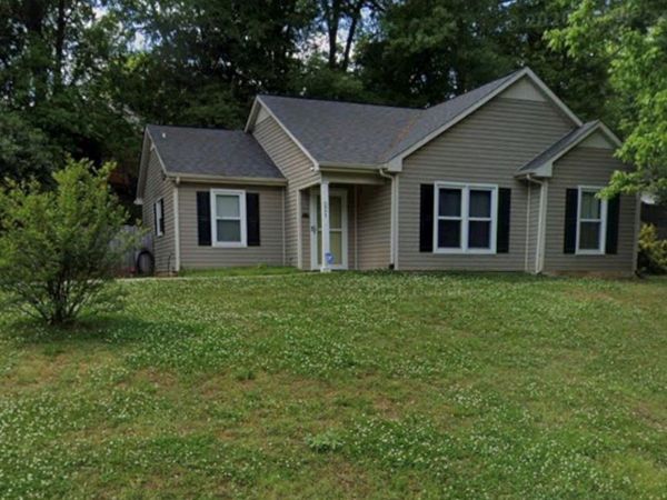 221 Auten Circle, Mount Holly, NC 28120