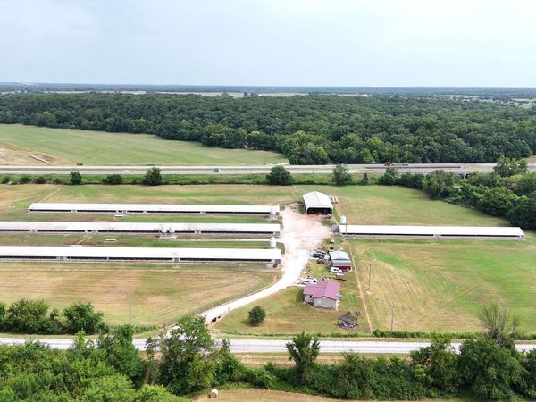 11477 N Blackberry Road , Carthage, MO 64836