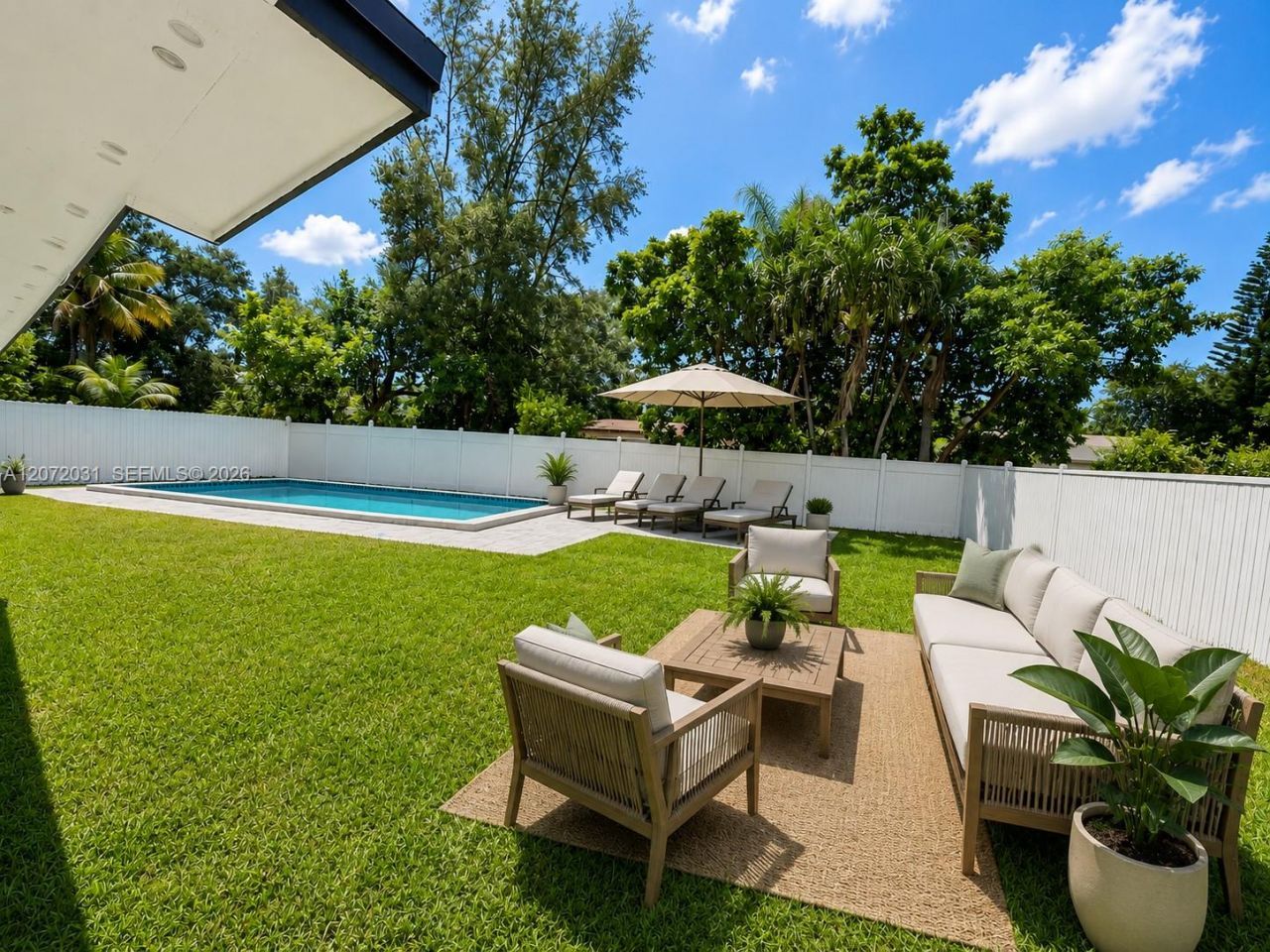1870 NE 154th Ter , North Miami Beach, FL 33162 Photo