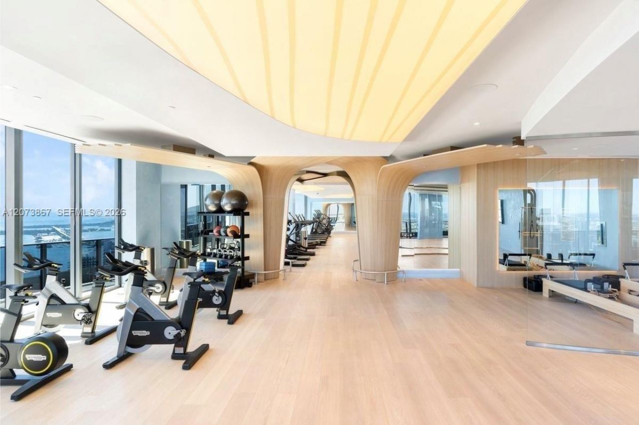 1000 Brickell Plz, Unit 4301, Miami, FL 33131 Photo